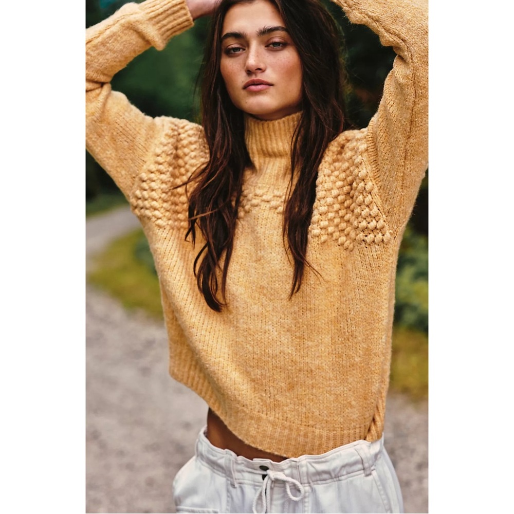 Free People Bradley Pullover Camel Heather Turtleneck Sweater. Size Small